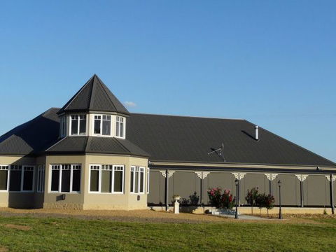 Paringa Grove Homestead - Accommodation Main Beach 0