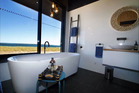 Perlubie Sea - Accommodation Main Beach 1