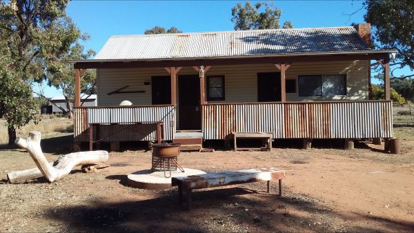 Erigolia ACT Accommodation Main Beach