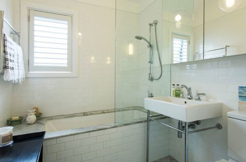 Stylish Interiors In The Bay - Accommodation Main Beach 7