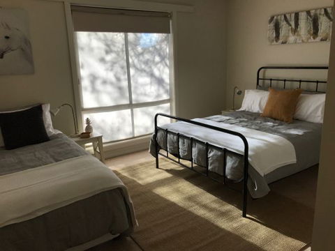 Townhouse On Deas - Accommodation Main Beach 3