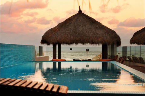 Villa Kopai Luxury Beach House - Accommodation Main Beach 0