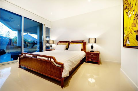 Villa Kopai Luxury Beach House - Accommodation Main Beach 6