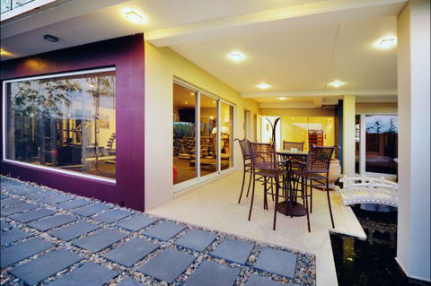 Villa Kopai Luxury Beach House - Accommodation Main Beach 8