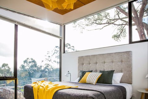 Vivere Retreat - Accommodation Main Beach 5