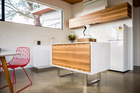 Vivere Retreat - Accommodation Main Beach 6