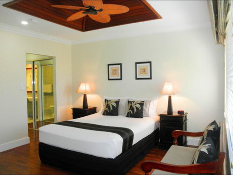 Villa Beach - Accommodation Main Beach 3