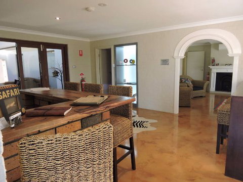 Zebras - Accommodation Main Beach 0