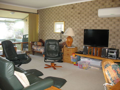 100 Gold Coast Drive, Carrickalinga - Accommodation Main Beach 3