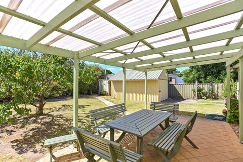 1 Oconner Street Normanville - Accommodation Main Beach 1