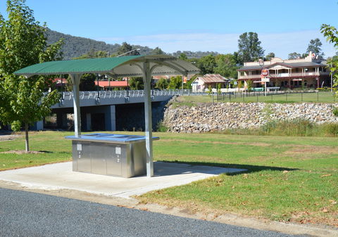 Adelong Golden Gully Caravan Park - Accommodation Main Beach 2