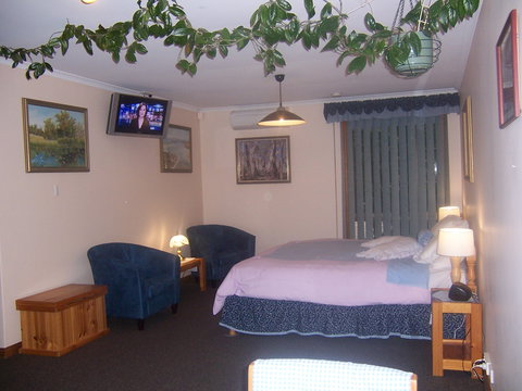 Adelaide Hills B&B Accommodation - Accommodation Main Beach 5