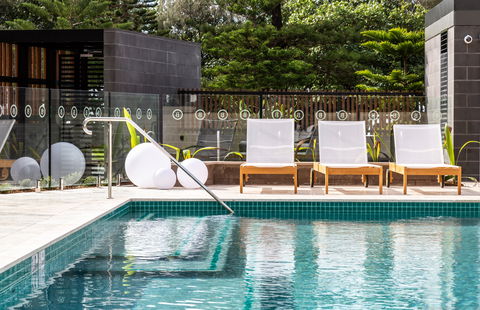 Boardwalk Resort - Accommodation Main Beach 1