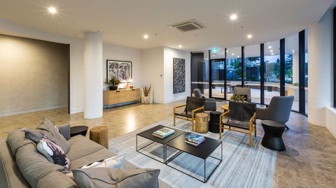 Boardwalk Resort - Accommodation Main Beach 2