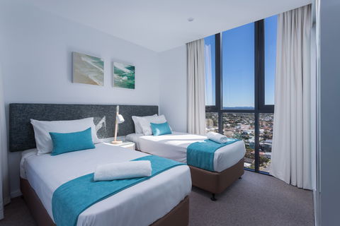 Boardwalk Resort - Accommodation Main Beach 7