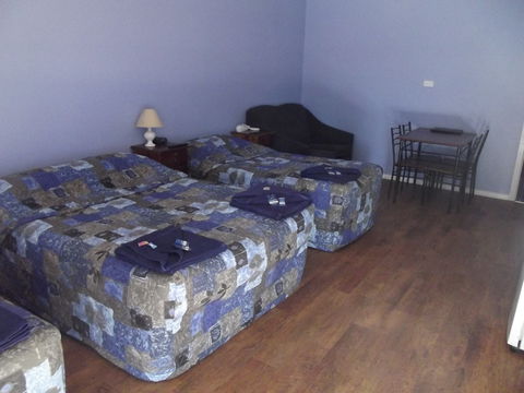 Coonamble Motel - Accommodation Main Beach 2