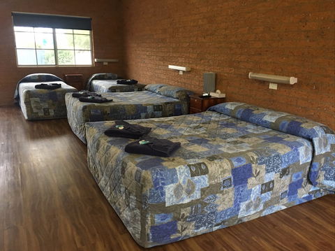 Coonamble Motel - Accommodation Main Beach 3