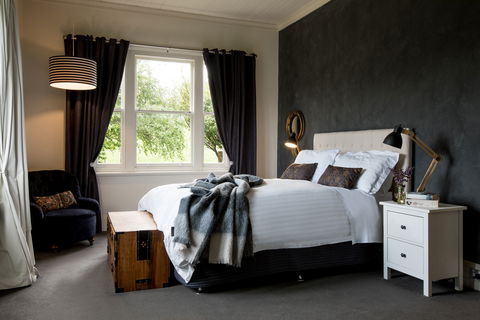 Frenchman's River - The Helmsman's House - Accommodation Main Beach 4