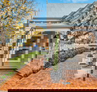 Grandview Accommodation - The Elm Tree Apartments - Accommodation Main Beach