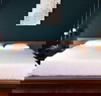 Heathcote Contemporary Art Boutique Accommodation - Accommodation Main Beach