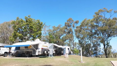 Lake Awoonga Caravan Park - Accommodation Main Beach 2