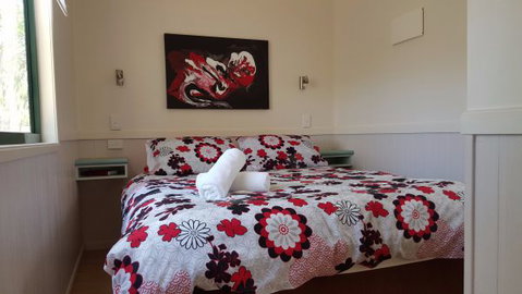 Lake Awoonga Caravan Park - Accommodation Main Beach 6