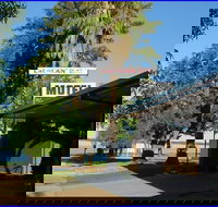 Lachlan Way Motel - Accommodation Main Beach