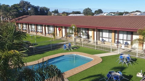 Lacepede Bay Motel & Restaurant - Accommodation Main Beach 0