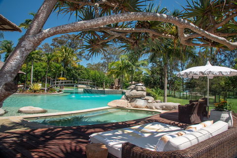 Makepeace Island - Sir Richard Branson's Australian Home - Accommodation Main Beach 0