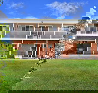 Sandbar - Accommodation Main Beach