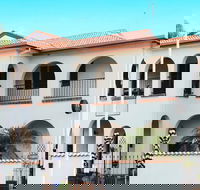 The Med Crescent Head - Accommodation Main Beach