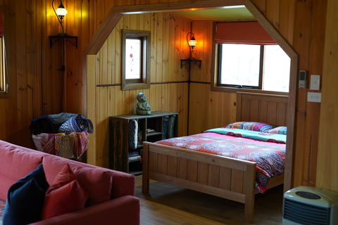 Tiandi Wildlife Sanctuary Farm Stay - Jambalaya Cottage - Accommodation Main Beach 1