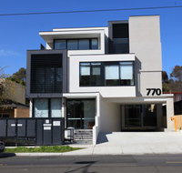 Whitehorse Apartments Hotel - Accommodation Main Beach