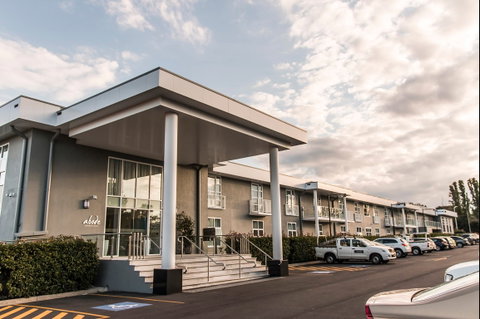Abode Narrabundah - Accommodation Main Beach 4