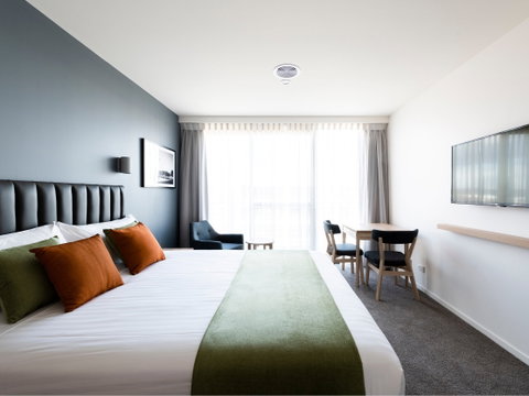 Abode Kingston - Accommodation Main Beach 2
