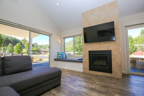 Amber Mist Villas - Accommodation Main Beach 0