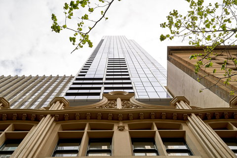 Arise Collins House - Accommodation Main Beach 0