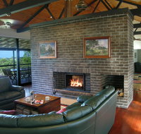 Banjos Bushland Retreat - Accommodation Main Beach