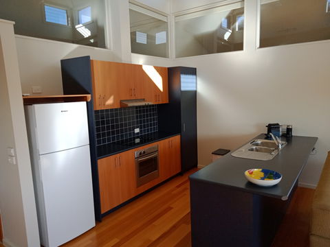 Butler's Bend Holiday Villa - Accommodation Main Beach 4