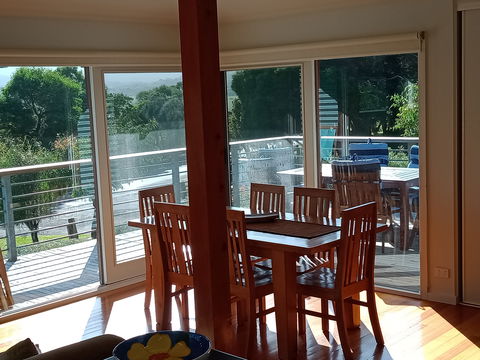 Butler's Bend Holiday Villa - Accommodation Main Beach 8