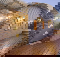 Caves Retreat - Accommodation Main Beach