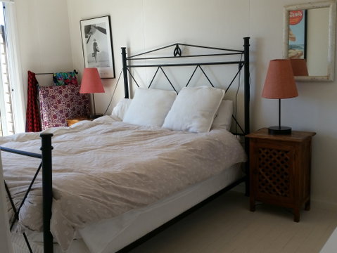 Headlands Beach House - Accommodation Main Beach 2
