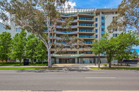 Pacific Suites Canberra - Accommodation Main Beach 1