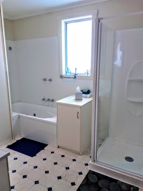 Sails On Port Sorell Boutique Apartments - Accommodation Main Beach 3