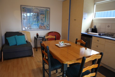 Sails On Port Sorell Boutique Apartments - Accommodation Main Beach 7