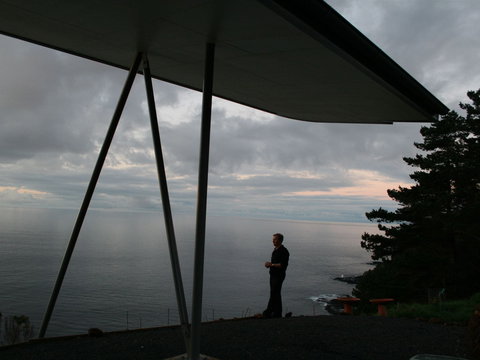 The Winged House - Accommodation Main Beach 2