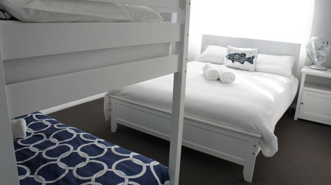 Tuggerah Lake House - Accommodation Main Beach 2