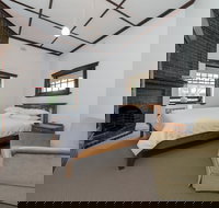 White Rocks - Accommodation Main Beach