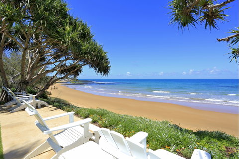 ZEN Beach Retreat - Accommodation Main Beach 2