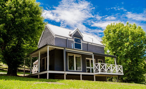 Abby's Cottages - Accommodation Main Beach 0